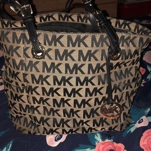 Michael Kors Tote AUTHENTIC